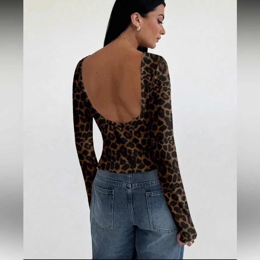 Leopard Print Open Back Top NEW 🏷️